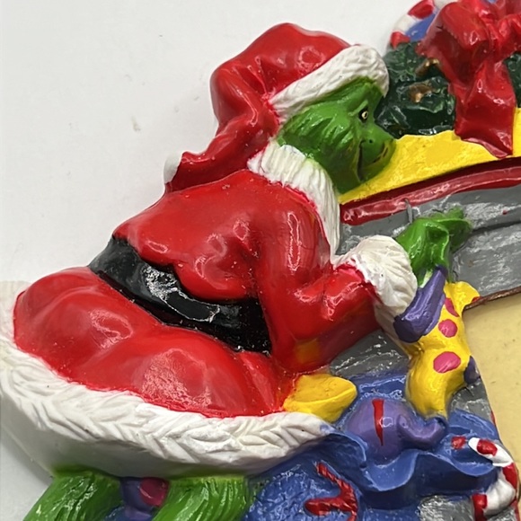 GRINCH CHRISTMAS PHOTO FRAME-UNIVERSAL STUDIOS - Picture 2 of 7